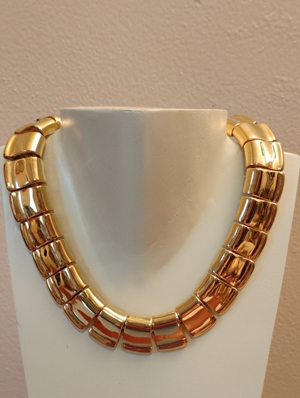 Les Bernard For Vogue Vo Gold Tone Choker Style Necklace Signed